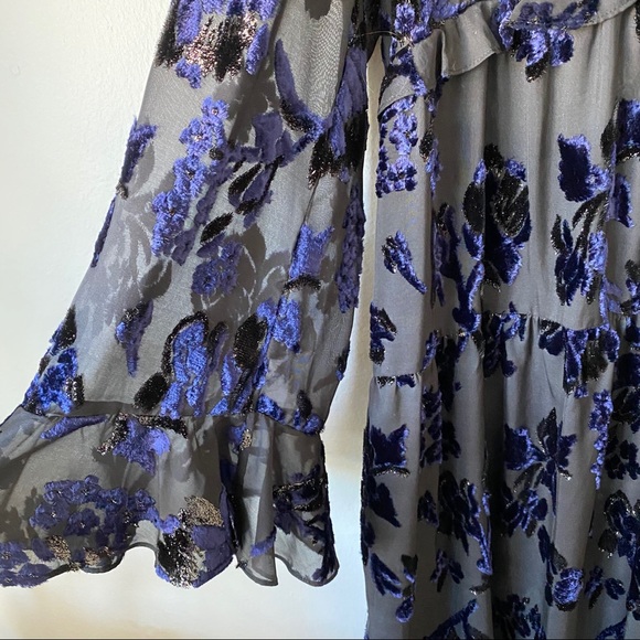 DVF Adelia Velvet Design Bell Sleeve Dress - Picture 6 of 6